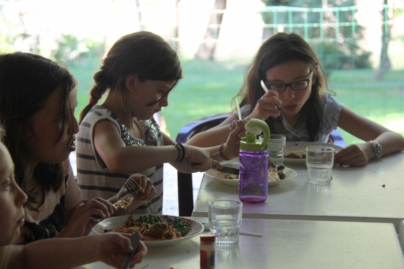 Village Camps International Summer Camp Ard&egrave;che, France 2019-07-26 https://www.villagecamps.com/journals_admin/images/924-22-16-07-2014 (800x533) (104).jpg